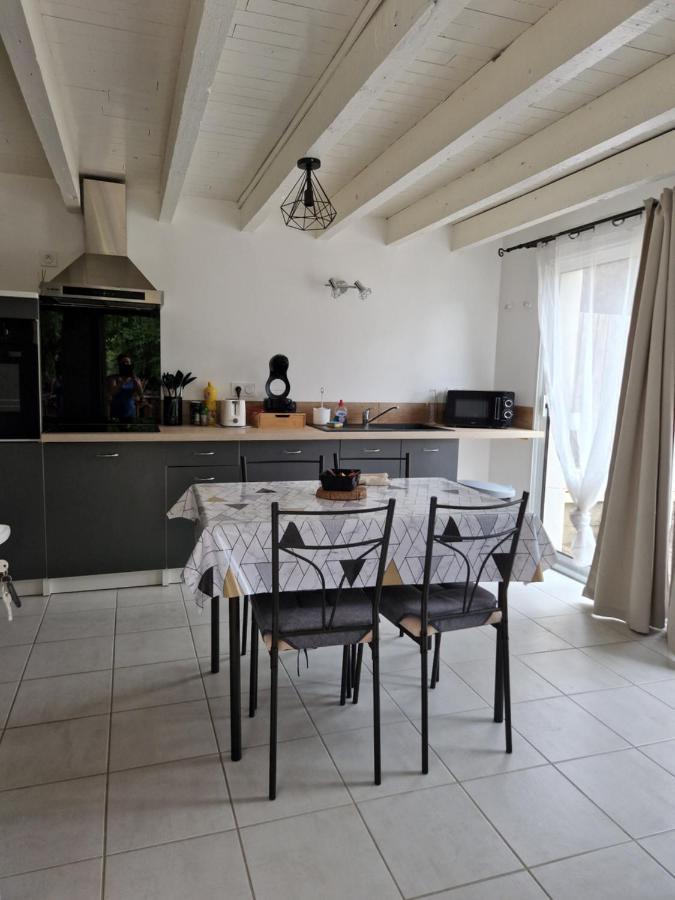 Loft Ravissant Avec Parking Gratuit Sur Place Ledat Exterior foto